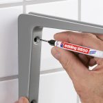 ΜΑΡΚΑΔΟΡΟΣ ΤΡΥΠΩΝ CARPENTER PEN - ΜΑΥΡΟΣ ΓΙΑ ΔΥΣΠΡΟΣΙΤΑ ΣΗΜΕΙΑ 8850 EDDING - Image 2